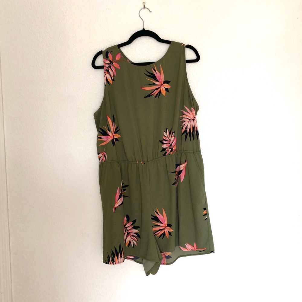 A New Day Olive Green Floral Romper XXL